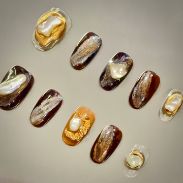 Luxurious Gold & Mother-of-Pearl 3D Art Nails